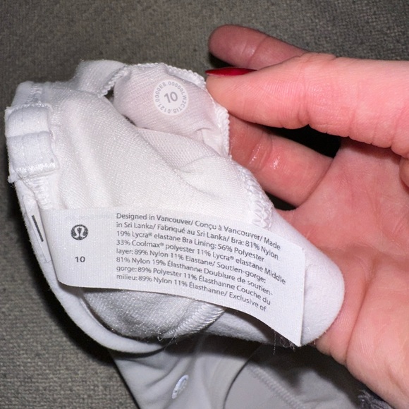 TWO Lululemon Flow-Y Sports Bras BUNDLE: Black & White (NWOT) - Picture 8 of 12
